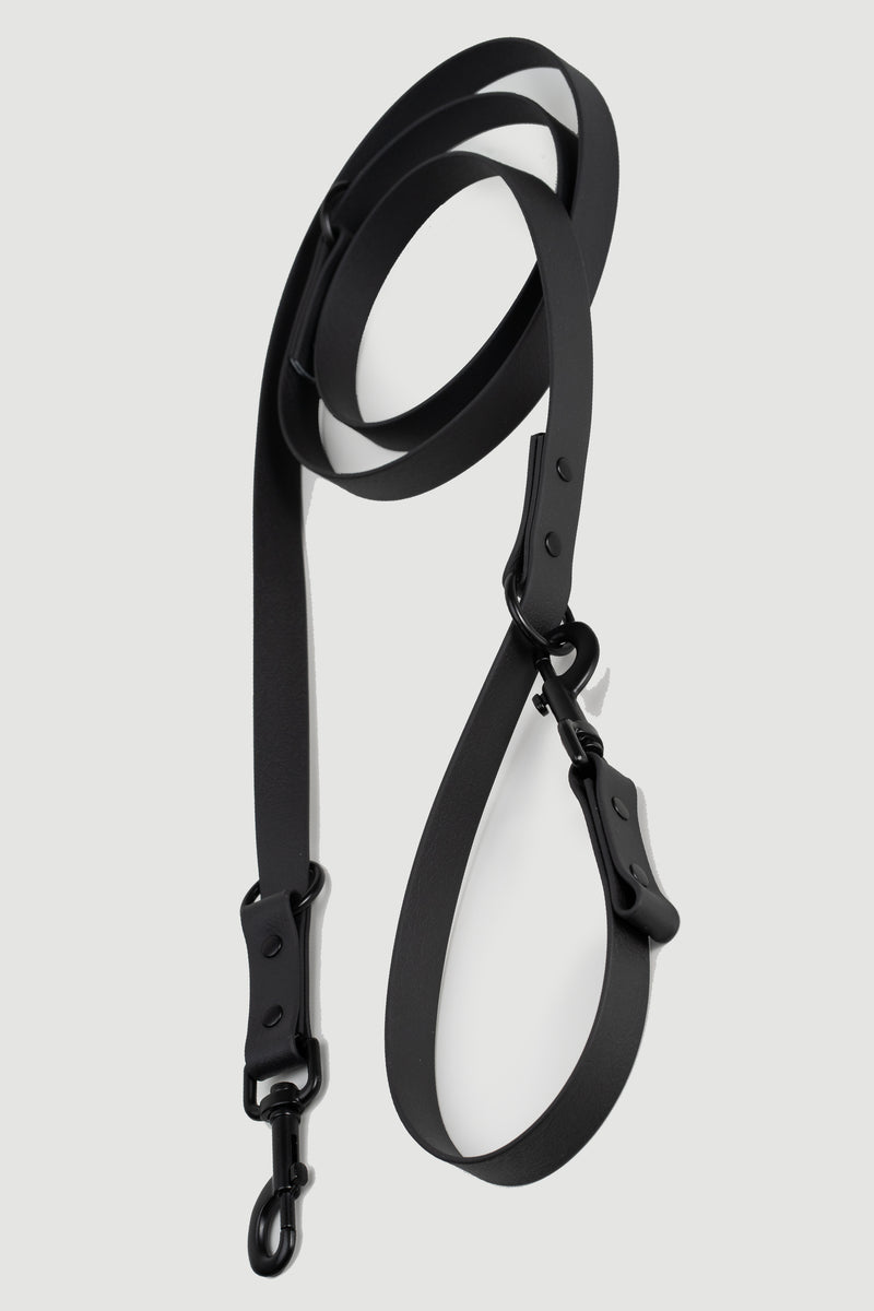 Active wear for active dogs </p> Leine in schwarz 2 Meter 3-fach verstellbar