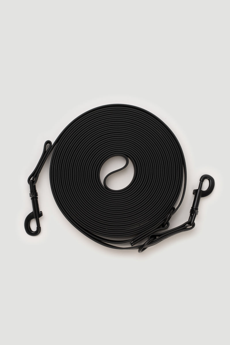 Active wear for active dogs </p> Schleppleine in schwarz 10 Meter 2-fach verstellbar